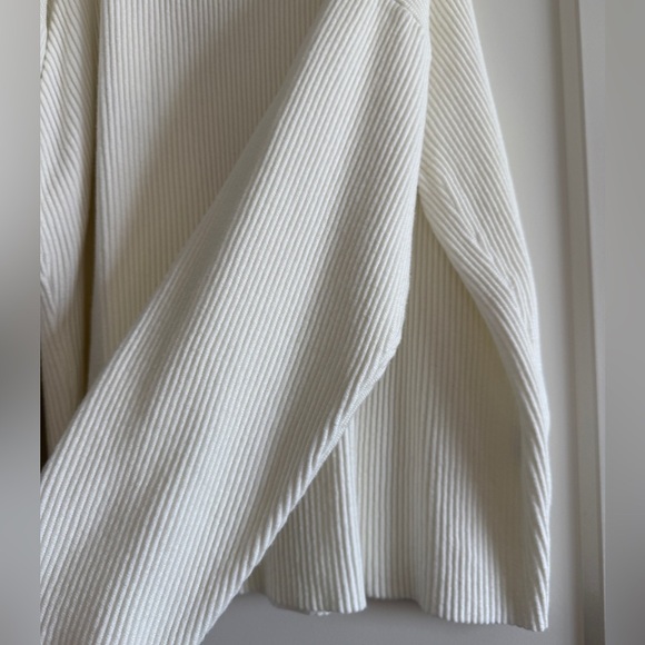 NWOT Lilyful Turtleneck open shoulder ribbed sweater - Picture 4 of 4